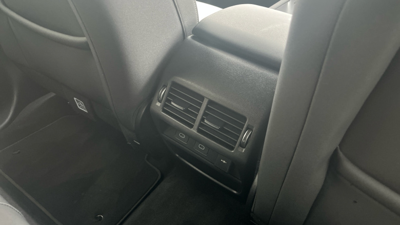 Land Rover Discovery Sport 2.0 D200 Dynamic SE 5dr Auto [5 Seat] Diesel Station Wagon